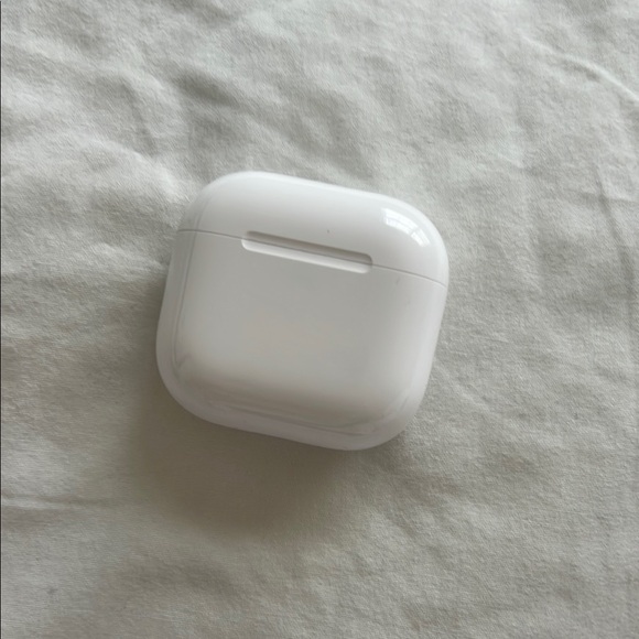 White Wireless Earbuds Charging Case